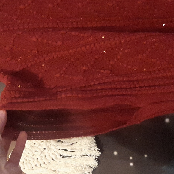 NWT deep red ruffle bottom sequins knitted super soft poncho/cardigan sm to lg - Picture 6 of 8